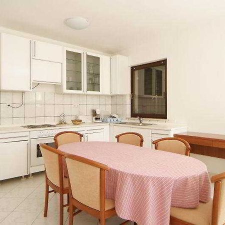 Villa Pucisca Bagian luar foto